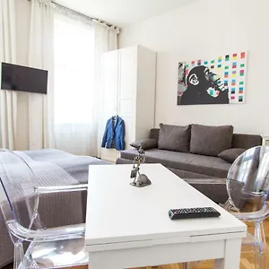 Apartment Design I Contactless Check-in, Vienna