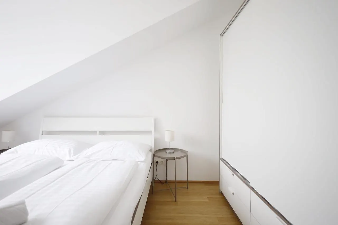 Heymi Apartments Opernring Vienna