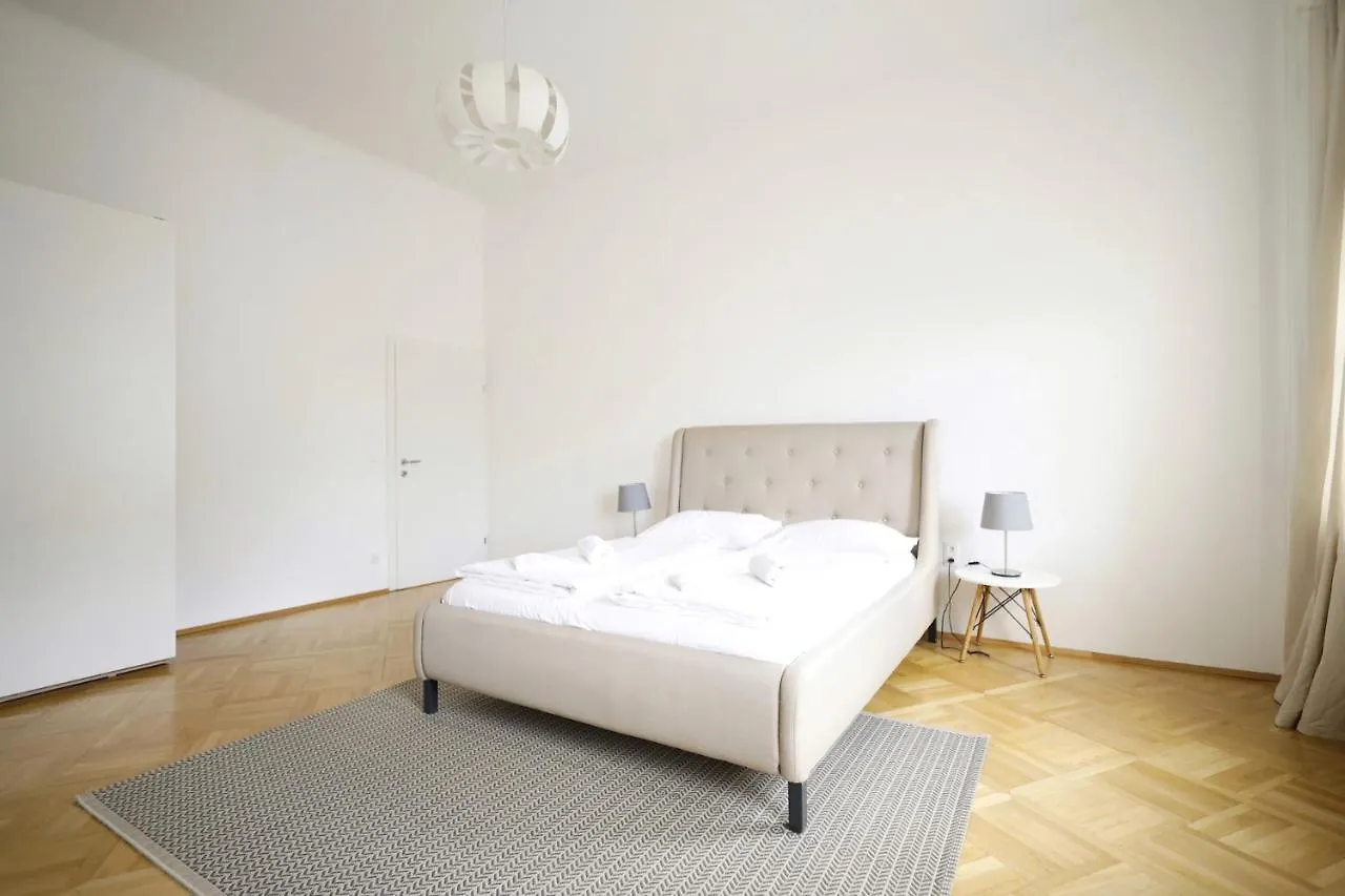 Heymi Apartments Opernring Vienna